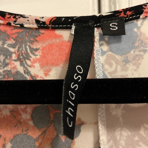 Floral Sleeveless Dress - Multicolor size small by Chiasso - Picture 3 of 5